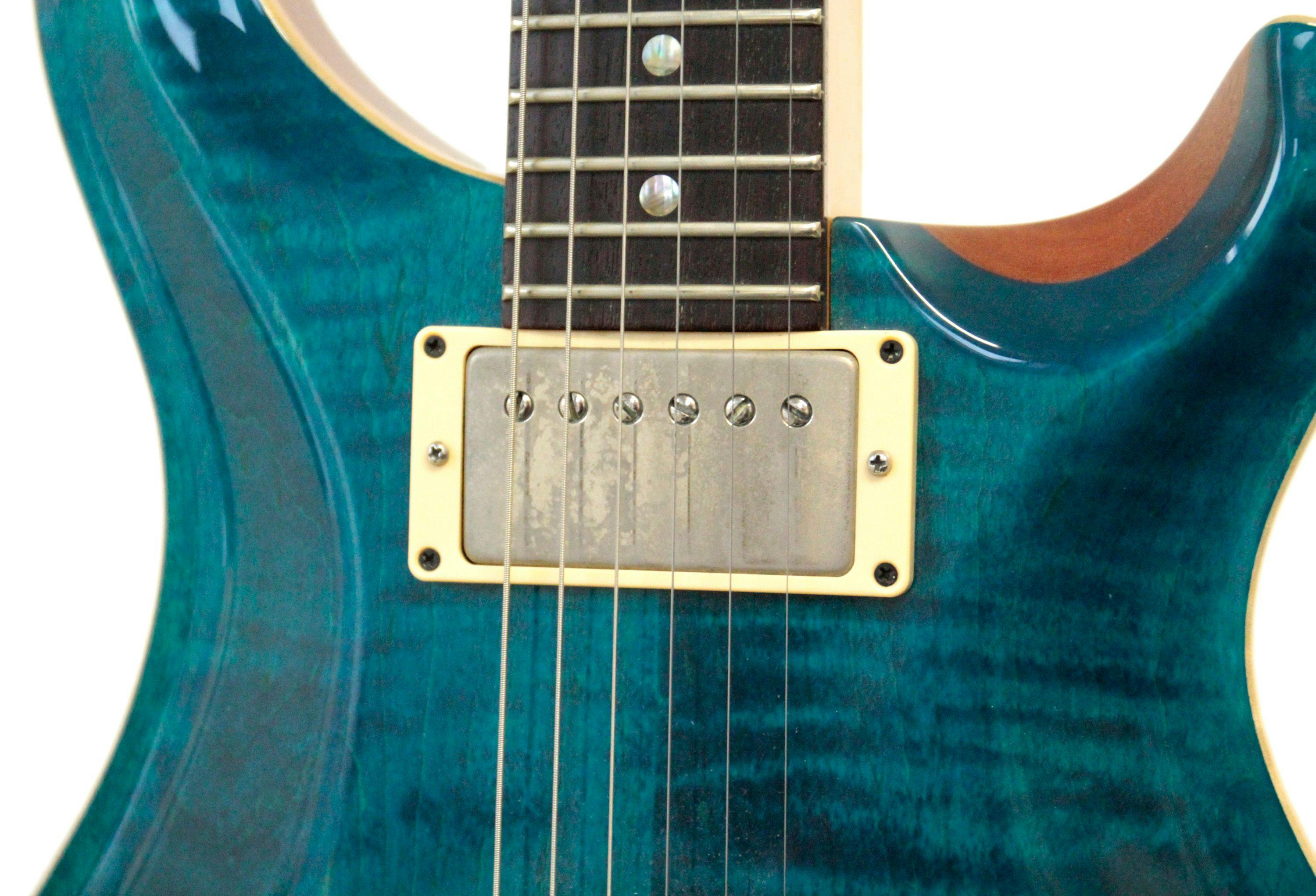 Second Hand PRS CE 22 In Blue Matteo - Andertons Music Co.